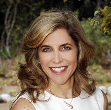 Lainie Miller's Instagram, Twitter & Facebook