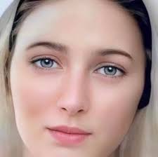 LLENA DE GRACIA* Lc 1, 26-38 En aquel tiempo, el ángel Gabriel fue enviado  por Dios a una ciudad de Galilea, llamada Nazaret, a una virgen desposada  con un varón de la