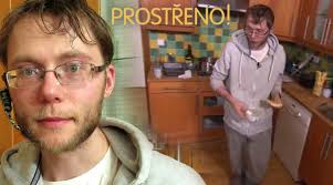 Je to machinace, dělají ze mě kreténa!. Galerie Silene Prostreno S Karlem Spicim V Rakvi Propracovany Podvod Rizeny Zvenci Foto 1 Blesk Cz