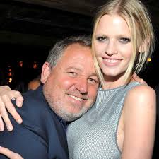 Burberry director creativo 2024 zara