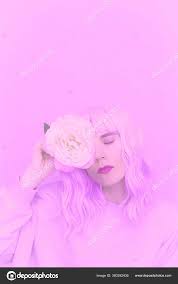 Skin diamonds 💎 you need this treatment. Stockfotos Purple Aesthetic Bilder Stockfotografie Purple Aesthetic Lizenzfreie Fotos Depositphotos