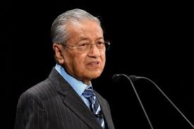 Tun mahathir sebagai perdana menteri malaysia ke 7 dan beberapa menteri kabinet lain dari parti campuran pakatan harapan. Mahathir Penduduk Malaysia Mungkin Tak Dapat Bersaing Dengan China