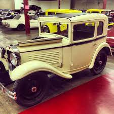 The Worlds First Smart Car Not Sure That S True But Austin Smart Car Car Antique Cars