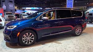 2021 chrysler pacifica specs & performance. 2021 Chrysler Pacifica Debuts Facelift Pinnacle Trim And Awd Option