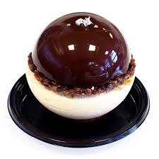 Ma Version Du Merveilleux Compose D Une Coque De Meringue Craquante D Un Cremeux Chocolat Au Lait Coco D Un Cremeux Chocolat Chocolat Chocolat Framboise