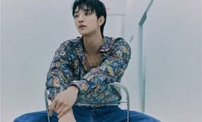 Seventeen's joshua 'hit' music video shooting by naver x dispatch. Seventeen S Joshua Sizzles With Manly Charms In 1st Look S April 2020 Issue