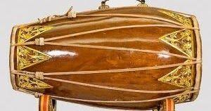 Alat musik tradisional angklung sudah mendunia dengan berhasil memukau penonton di perancis dan juga amerika serikat. Alat Musik Tradisional Gendang Yogyakarta Budaya Musik Tradisional Musik