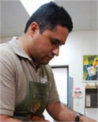 Classical Guitar Makers . Biographies of Classical Guitar Luthiers