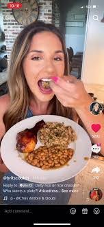 Britney Landry's Instagram, Twitter & Facebook