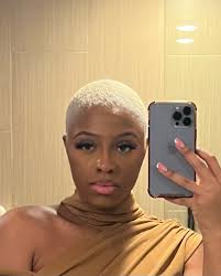 Sabra (SAY-BRUH) (@beautyinallforms) · Instagram 照片和视频