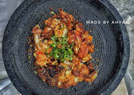 Jauh lebih hemat, dan bisa untuk santapan keluarga satu rumah. Cara Gampang Menyiapkan Ayam Geprek Rumahan Sederhana Enak Resep Masakanku