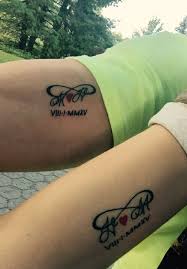 Tatuajes Para Parejas 60 Tattoos Mas Romanticos Con Significado Tatuajes De Parejas Disenos De Tatuaje Para Parejas Tatuajes De Esposas