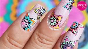 Si te gustan las uñas decoradas y modelos de uñas, si eliges llevar unas manos arregladas y bonitas éste es tu sitio. Decoracion De Unas Con Mandalas