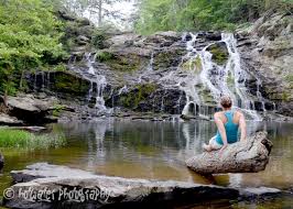 The easiest access is from lake chinnabee which is about one mile round trip from the parking area. Salt Creek Falls Talladega National Forest Alabama Hikes Hotwater Explorer
