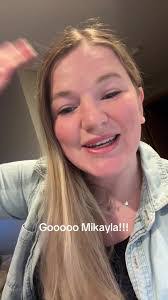 Kayla Hardman's Instagram, Twitter & Facebook