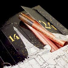 Calendrier De L Avent L Oreal Paris 2019 Contenu Prix Code Promo Avis Voyage En Beaute Calendrier De L Avent Beaute Calendrier De L Avent Maquillage Calendrier De L Avent