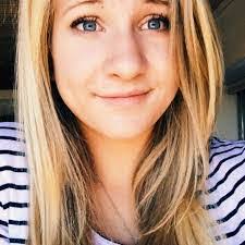 Renee Lowell's Instagram, Twitter & Facebook