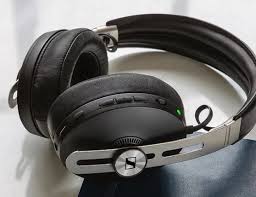 These new true wireless momentum earphones from sennheiser boast up to seven hours of playing time, active noise canceling and they're smaller than the previous model. Sennheiser Momentum 3 Wireless Kopfhorer Auditorium Onlineshop