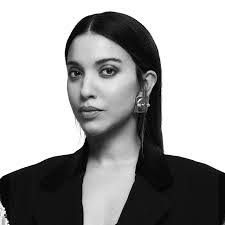 Nicole Reader's Instagram, Twitter & Facebook