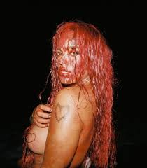 Las fotos de Karol G que desafían las restricciones de Instagram - Infobae