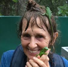 Hi there, a group of us, ages 36-47 will be headed to Placencia this  weekend to spend the week. I'm notorious for over packing. Looking for  "must bring" items and general guidelines/tips