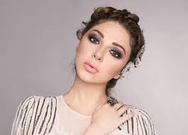 ميريام فارس Nose Ring Fashion Detail