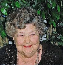 Shelley Rickard's Instagram, Twitter & Facebook