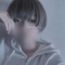 画像に含まれている可能性があるもの 1人以上 クローズアップ 髪型 クローズアップ 顔