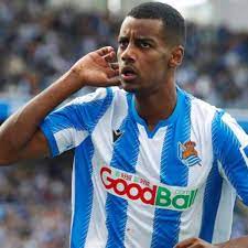 Why alexander isak's family migrated to sweden: Trotz Ruckkaufoption Isak Hakt Dortmund Ab