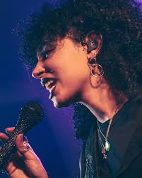 Samara Bradley (@samaraphonic) • Instagram photos and videos