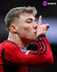 At 21 years old, Rasmus Hojlund has become the 𝐲𝐨𝐮𝐧𝐠𝐞𝐬𝐭 player to  score in four consecutive Premier League games for Man United 🤯