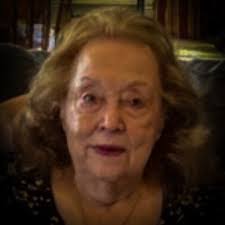 Lydia Peck's Instagram, Twitter & Facebook