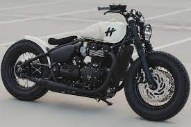 Scrambler motorcycle bobber chopper motorcycle art cool motorcycles triumph motorcycles. Triumph Bonneville Bobber Gets A Modern Customization To Be The Badass Sidekick You Need Yanko Design