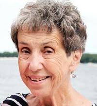 Della Bowman's Instagram, Twitter & Facebook