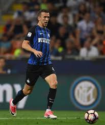 Ivan perisic ivan perišić (born 2 february 1989) is a croatian professional footballer who plays for german club wolfsburg. Ivan Perisic Drops Manchester United Hint By Liking Romelu Lukaku And Paul Pogba Party Pics In Los Angeles