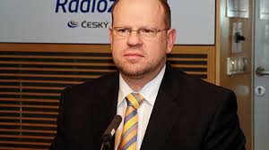 Kužel byl v roce 2005 zvolen nejprve viceprezidentem hospodářské komory. Petr Kuzel Prezident Hospodarske Komory Cr Mujrozhlas