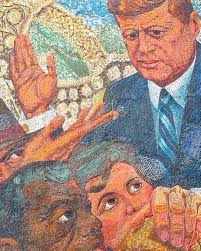 Also featured in Issue 4, Oliver Budd writes about the challenges involved  in creating portraits in mosaic, once again imparting some of his expertise  and wisdom to our readers. He writes: “The