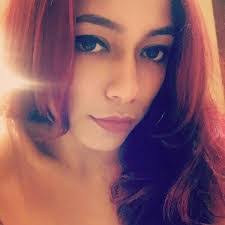 Giselle Pinto's Instagram, Twitter & Facebook