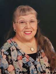 Daisy Hobson's Instagram, Twitter & Facebook