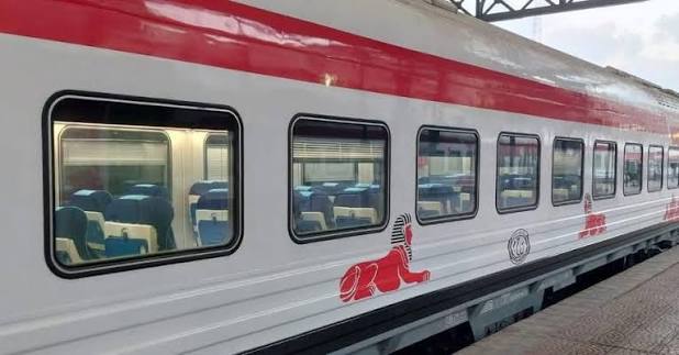 🚇 مواعيد 4 قطارات «أبو الهول» اليوم الاربعاء من القاهرة إلى أسيوط 👈يتحرك  قطار رقم 2006 روسي درجة ثانية مكيفة من محطة القاهرة الساعة 05:15 مساءً 👈 قطار رقم 2014 روسي درجة ثانية