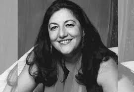 Controversia por el premio literario Dulce Chacón: la familia considera  retirar el nombre