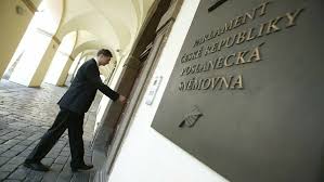 Jihočeští piráti zvolili dalších pět kandidátů pro volby do poslanecké sněmovny parlamentu čr. Info Cz Rozjede Parlament Byznys Se Suvenyry V Evrope Jde O Beznou Praxi Ktera V Cesku Zatim Vazne