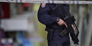 C'est pourquoi il doit sans cesse faire. Espagne Arrestation D Un Marocain Lie A Daech