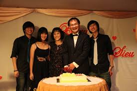 Receiving yb tuan baru bian, the minister of works, malaysia | 接待马来西亚工程部部部长. Keluarga Baru Bian Buek Tang Arang Gawa