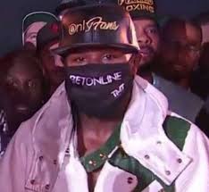 #vegas @tfmjf & @mayweatherpromo are hosting a backpack giveaway on friday 8/13 @skaterockcity ! Chicago Shop Makes Onlyfans Hat Floyd Mayweather Wore For Ring Entrance Screen Printing Mag