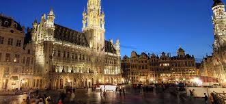 And at every corner and sidewalk of the city, friendly bruxellois go out of. Bruksel Sehir Rehberi