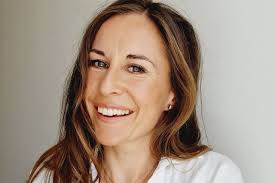 Amazing Reddan in vintage display