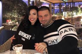 Discover short videos related to nada i strahinja on tiktok. Ko Je Osumnjiceni Za Ubistvo Advokata Strahinja Stojanovic Ortak Grupe Ubijene Brace Saranovic Borba