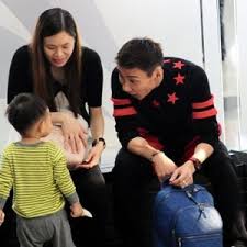 Datuk lee chong wei db pjn amn dcsm dspn (born 21 october 1982) is a former malaysian badminton player. Biodata Dato Lee Chong Wei Pemain Badminton Malaysia Encikshino Com