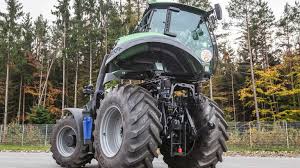 Paul Nutzfahrzeuge Zeigt Liftbare Traktor Drehkabine Und Agromover In 2020 Nutzfahrzeuge Deutz Traktoren Fahrzeuge
